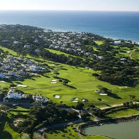 Sleeps 6 With Pool Air Con And Wifi * Vale do Lobo